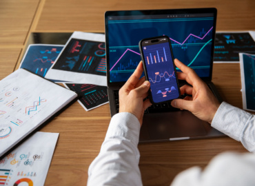 QUANDO NÃO EXISTIA UM MANUAL: REFLEXÕES SOBRE A IMPLANTAÇÃO DE OPERAÇÕES COM ATIVOS VIRTUAIS EM INSTITUIÇÕES FINANCEIRAS